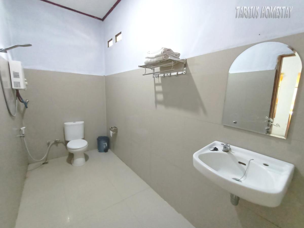 Tarsius Home Stay Rinondoran Exterior foto