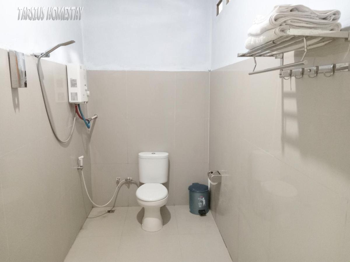 Tarsius Home Stay Rinondoran Exterior foto